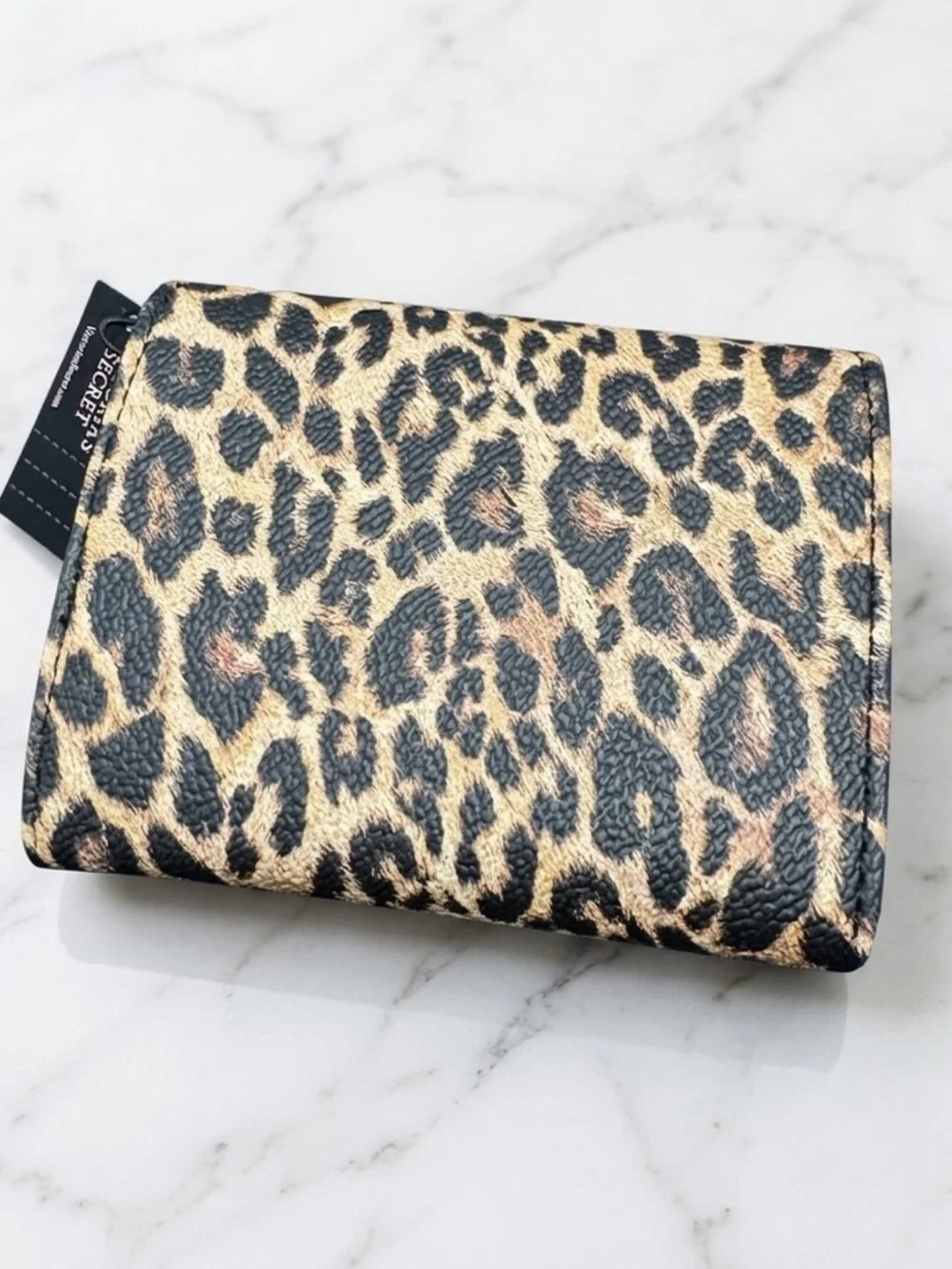 VICTORIA'S SECRET Small Flap Wallet - Picture 2 of 3